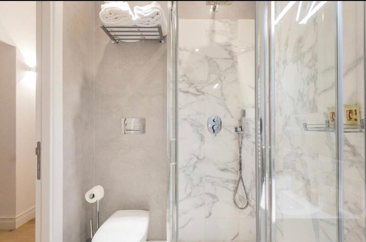 Booking Floransa Dış mekan fotoğraf